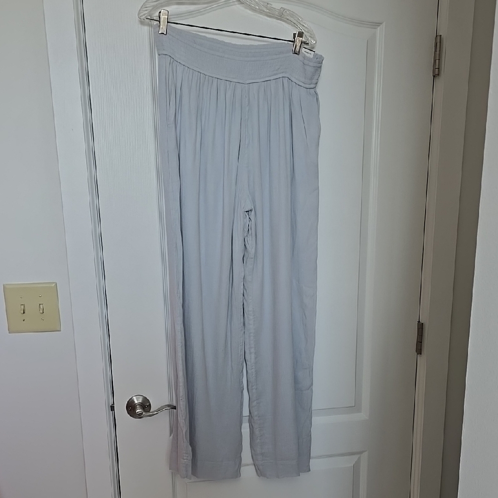 Abercrombie L Women's Light Blue Pants NWT